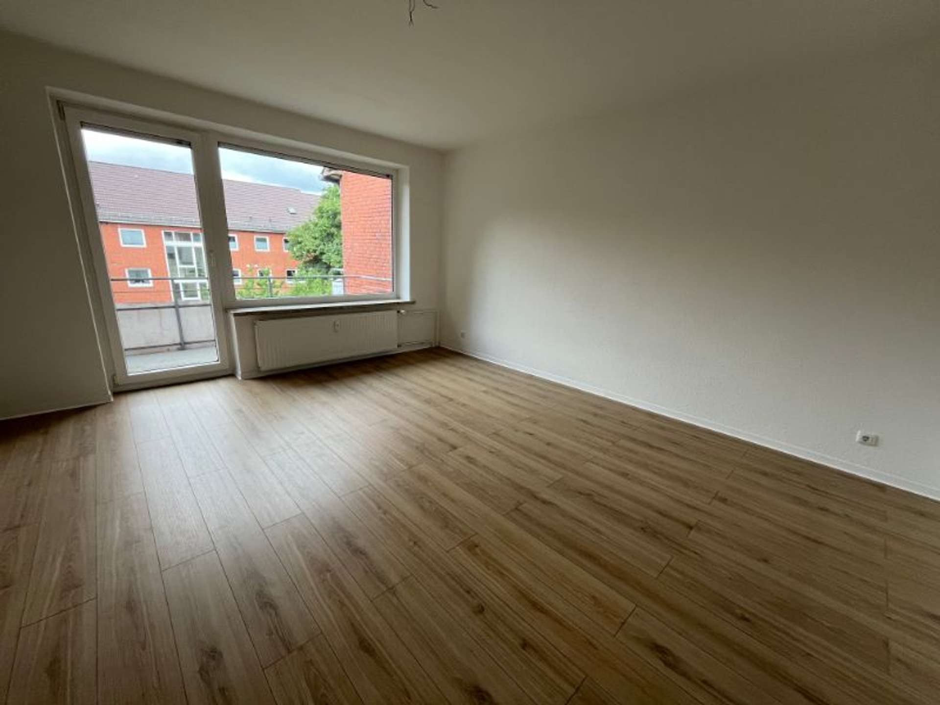 Charmante 2-Zimmer-Wohnung mit Balkon – ab 01.03. verfügbar, Diestelkamp 63a, 24340 Eckernförde, Etagenwohnung
