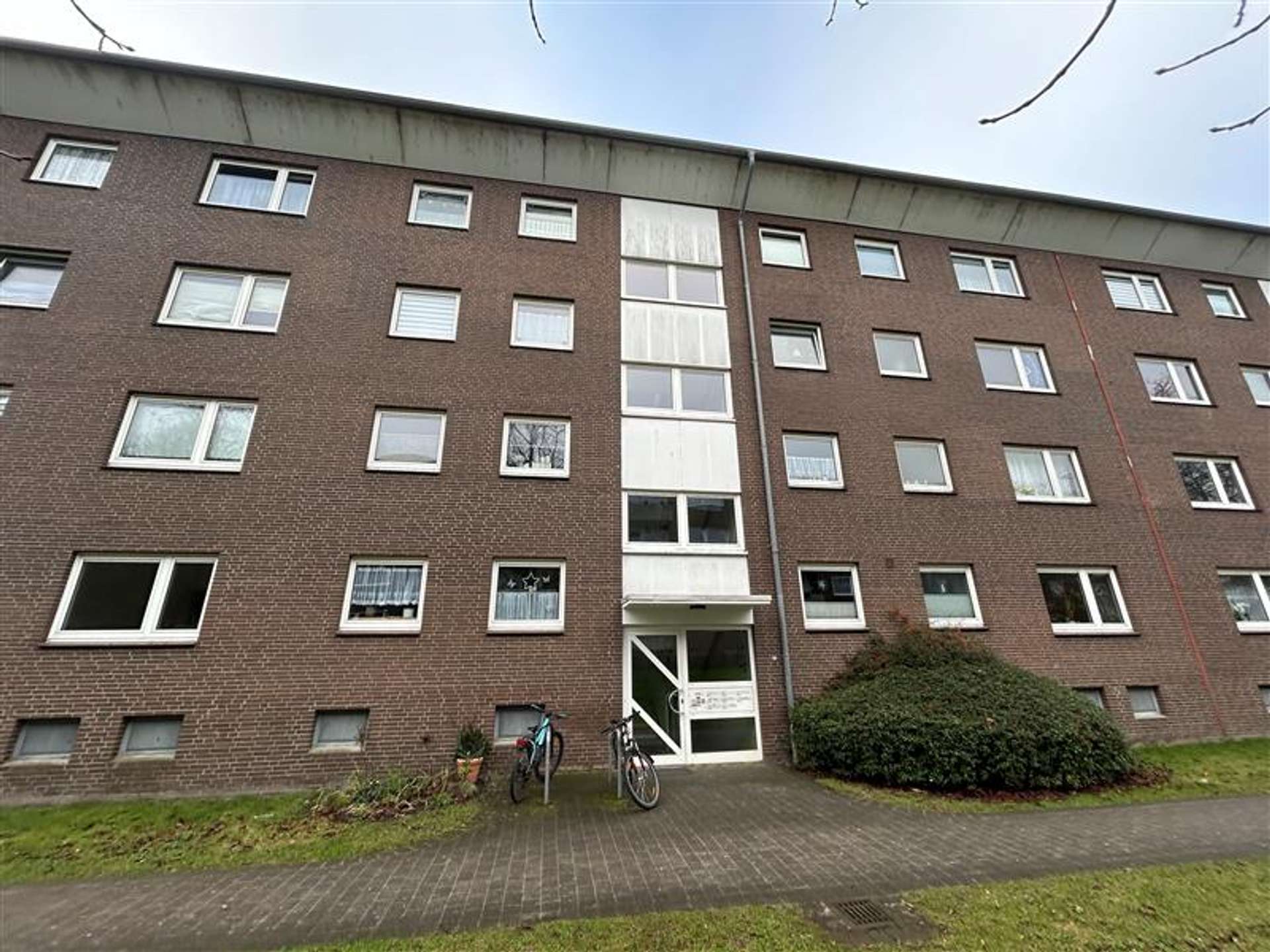Attraktive 2,5-Zimmer-Wohnung mit Balkon – Nachmieter zum 16.07.2026 gesucht!, Trögelsbyer Weg 66, 24943 Flensburg, Etagenwohnung
