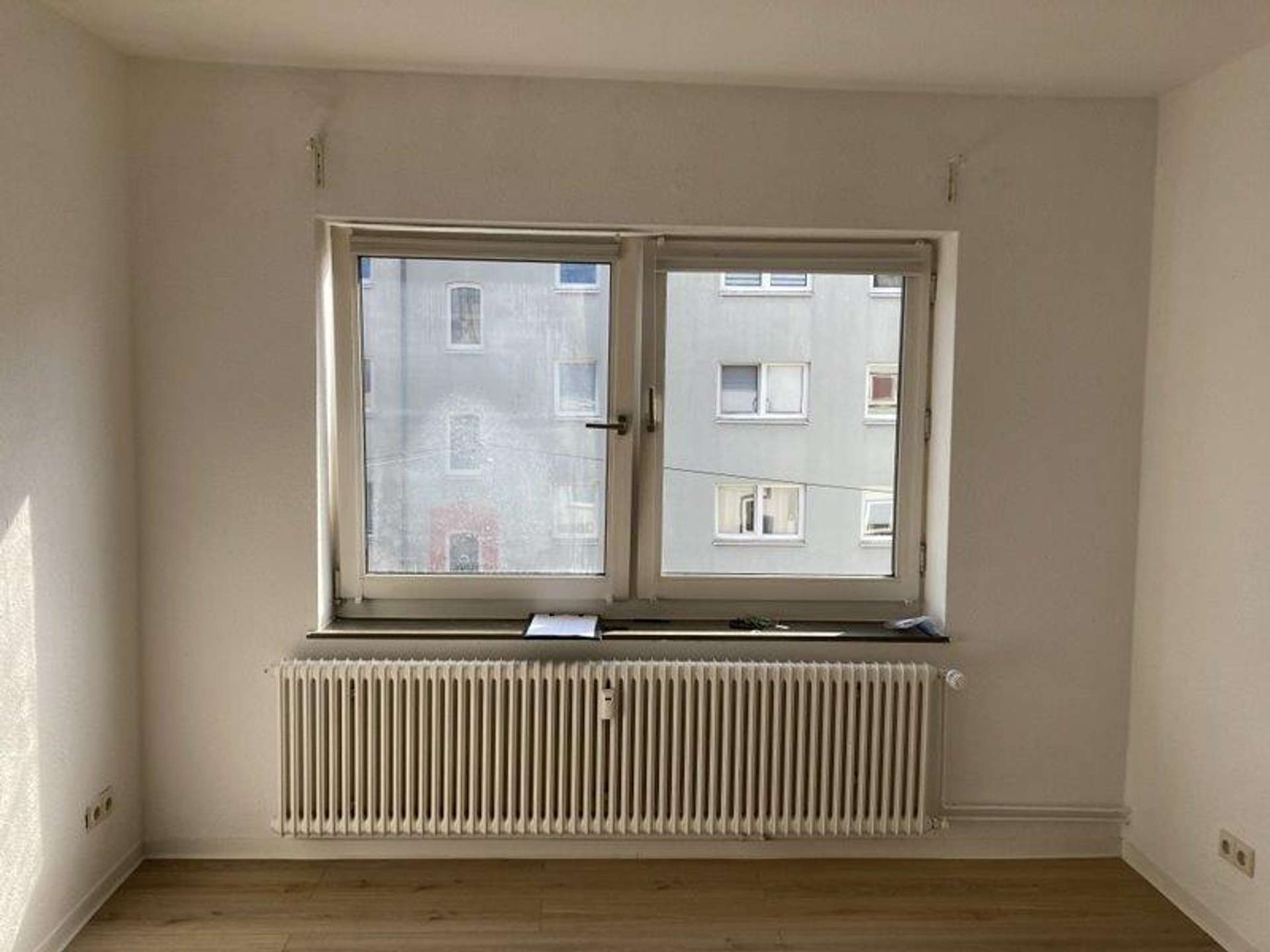 Umzug gefällig? 2-Zimmer Wohnung mit Einbauküche zum 16.09!, Weissenburger Str. 6, 27570 Bremerhaven, Etagenwohnung