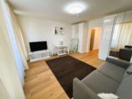 Wohnzimmer - !!! Voll möblierte, sanierte, superhelle 1-Zi-Wohnung in Top-Lage !!!