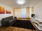 Wohnzimmer - !!! Voll möblierte, sanierte, superhelle 1-Zi-Wohnung in Top-Lage !!!