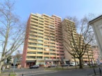 Hausansicht - !!! Voll möblierte, sanierte, superhelle 1-Zi-Wohnung in Top-Lage !!!