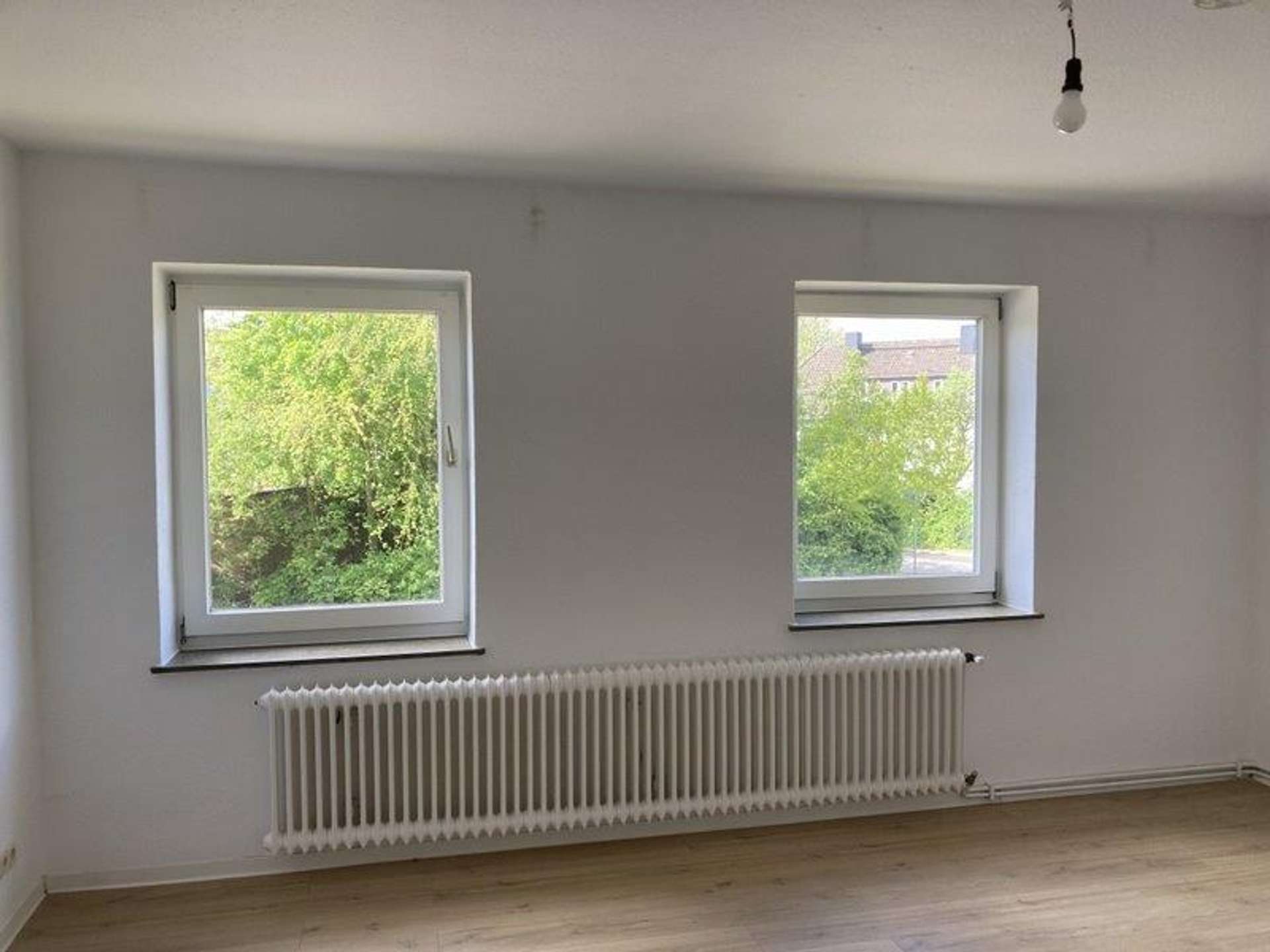 Helle und großzügige 2-Zimmer Wohnung ab dem 01.07. zu vermieten!, Pestalozzistr. 26, 27568 Bremerhaven, Etagenwohnung