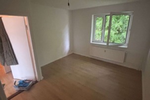Schöne 2 Zimmer Wohnung zum 01.07.2025 zu vermieten, Beethovenstr. 55, 24534 Neumünster, Etagenwohnung