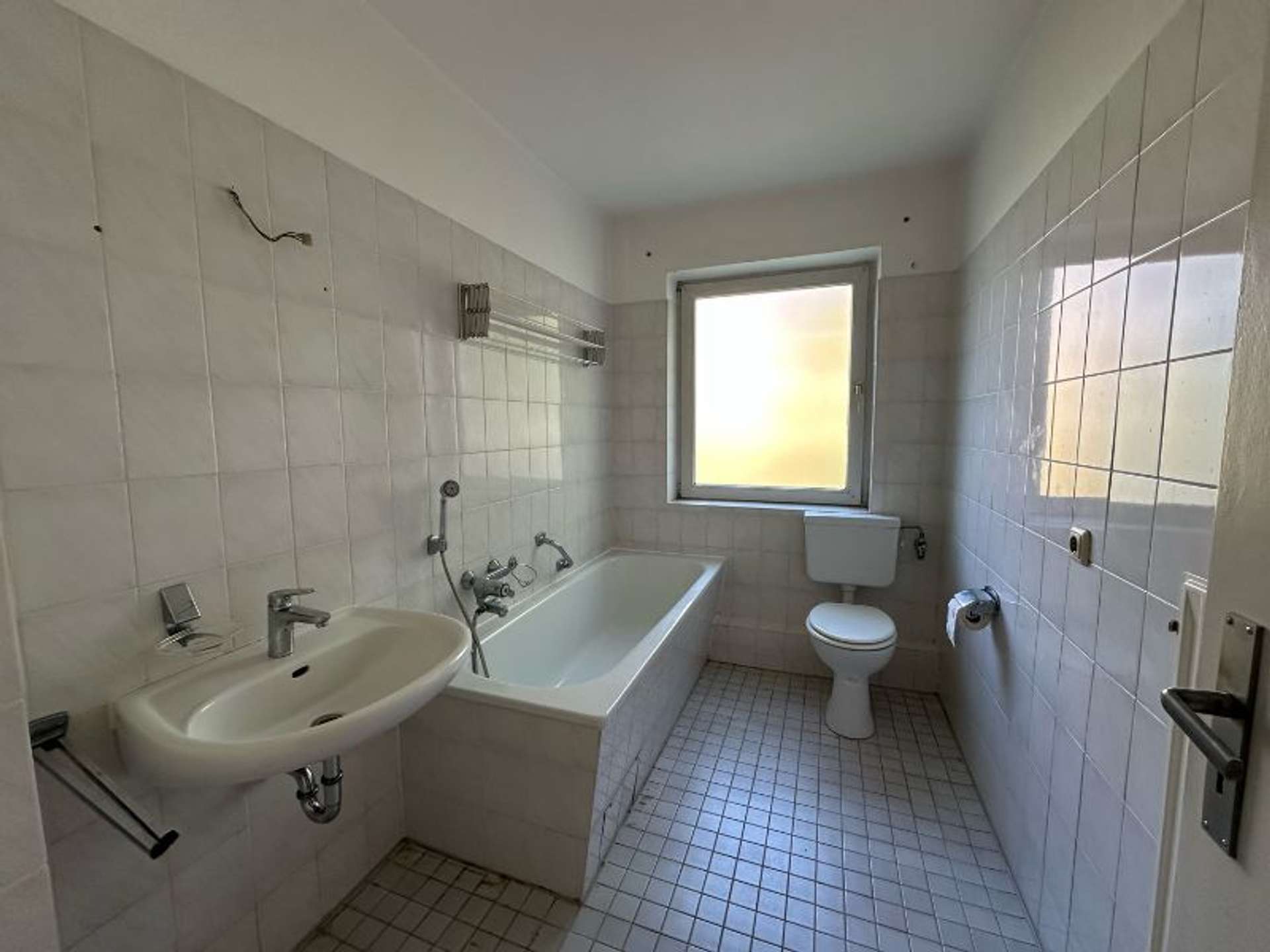 Renovierungsbedürftige 2-Zimmer Wohnung im Erdgeschoss!, Hauenriede 37, 29525 Uelzen, Erdgeschosswohnung