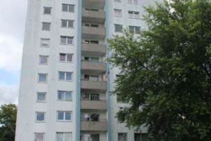 Familien aufgepasst – 3-Zimmerwohnung mit Loggia in Grevenbroich-Südstadt, Kurt-Schumacher-Straße 2, 41515 Grevenbroich, Etagenwohnung