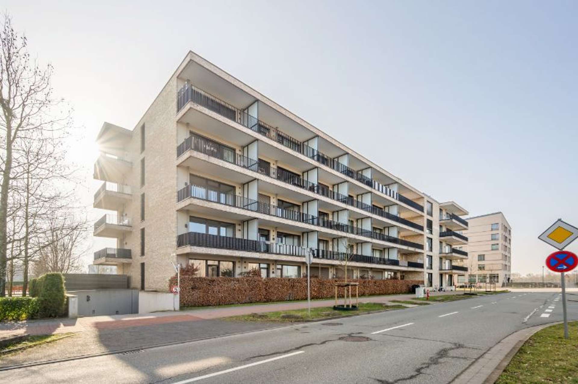 Großzügiges Wohnen – 3.Zimmer Wohnung mit großem Balkon ab sofort!, Am Winterhafen 1d, 28217 Bremen, Etagenwohnung