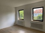 Wohnzimmer - Geräumige 3-Zimmer Wohnung zum 16.07. zu vermieten!